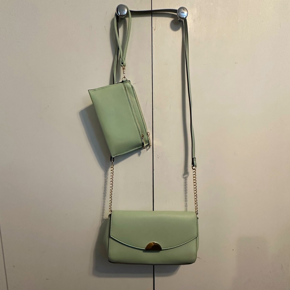 Green bag with wristlet